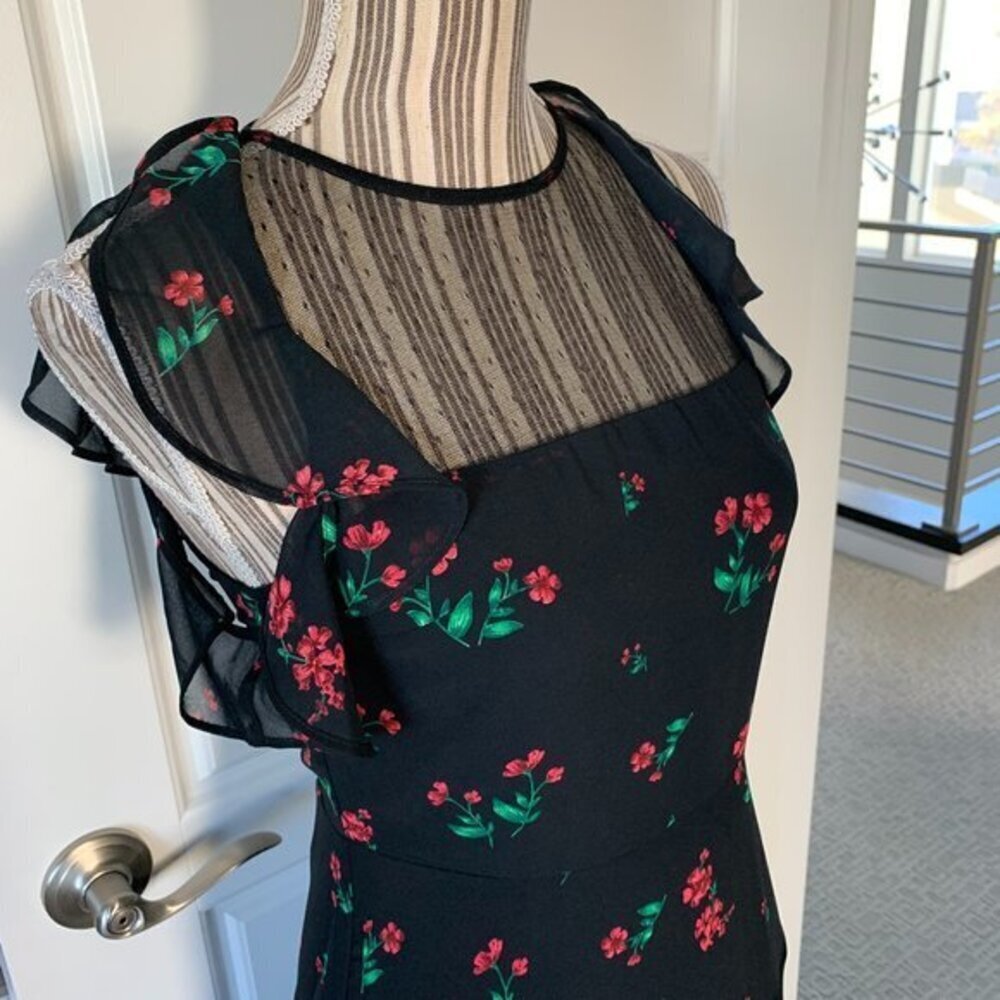 Express Tiered Floral Floor Length Dress - Picture 5 of 11